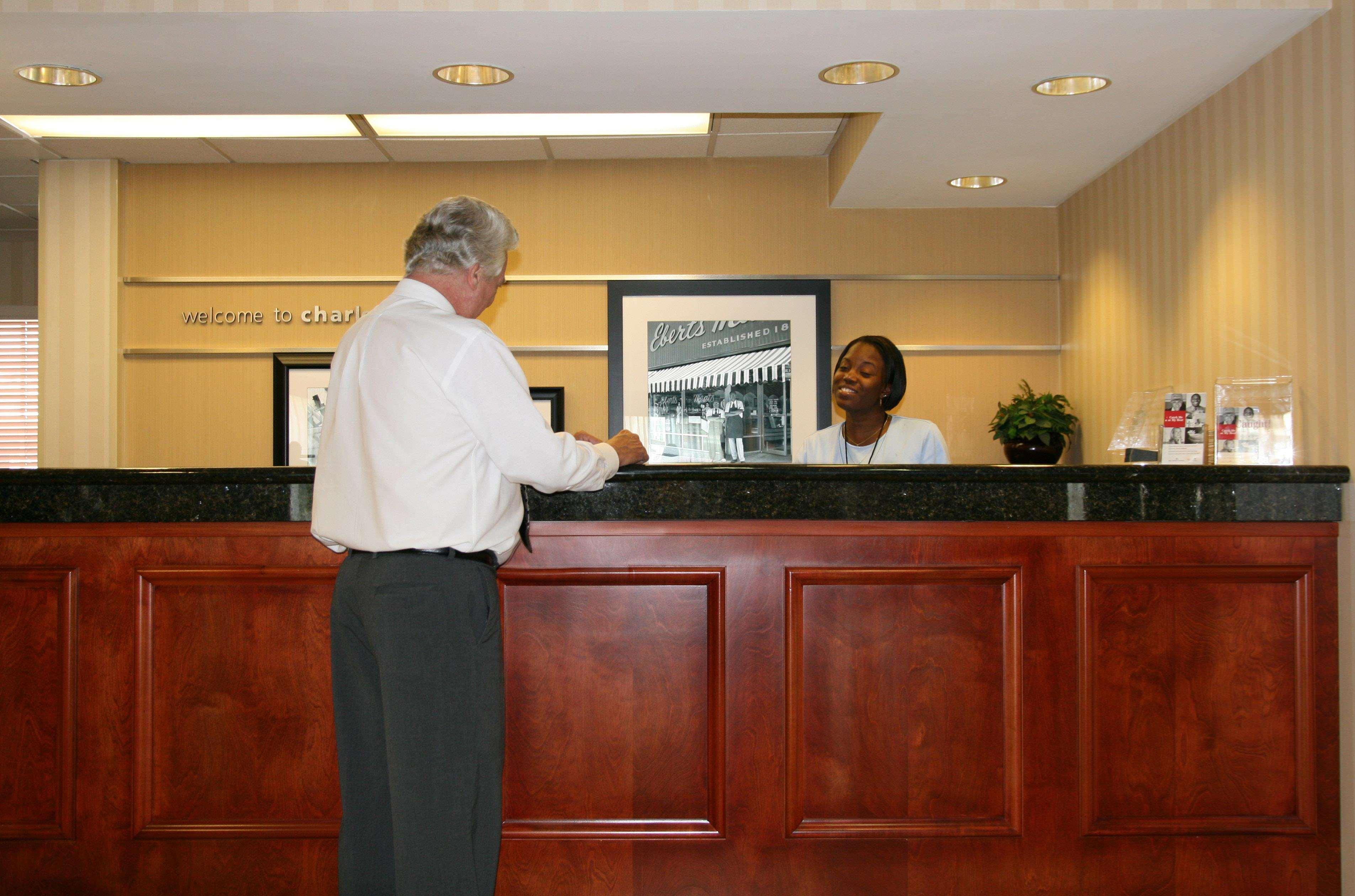 Hampton Inn Charleston Downtown Extérieur photo