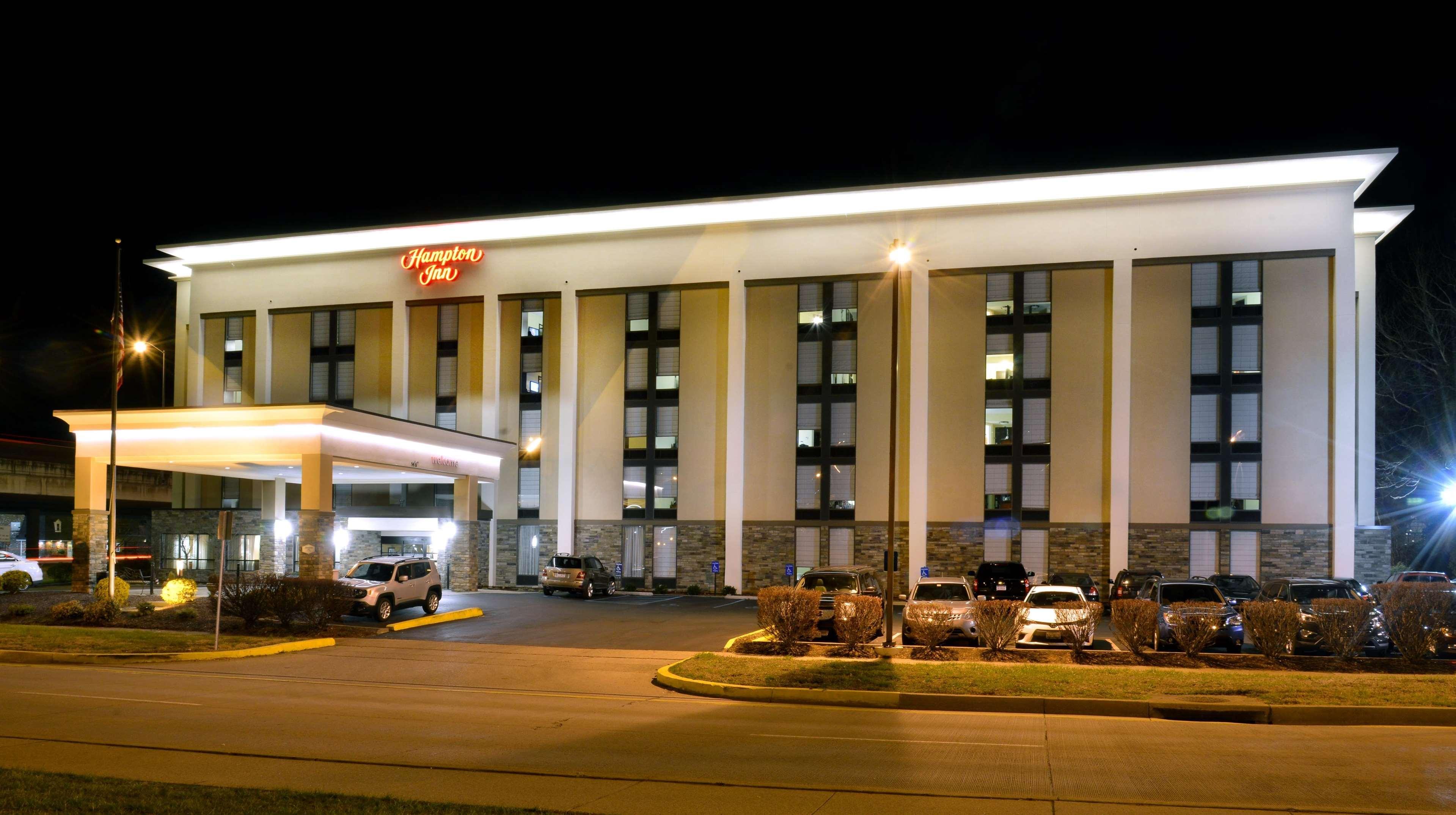 Hampton Inn Charleston Downtown Extérieur photo
