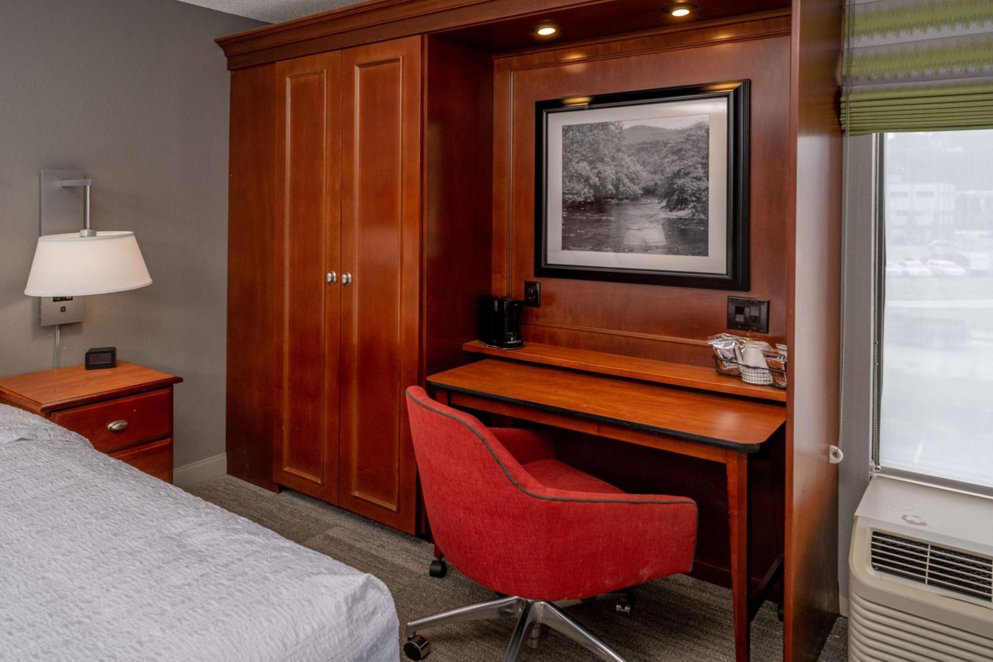Hampton Inn Charleston Downtown Extérieur photo
